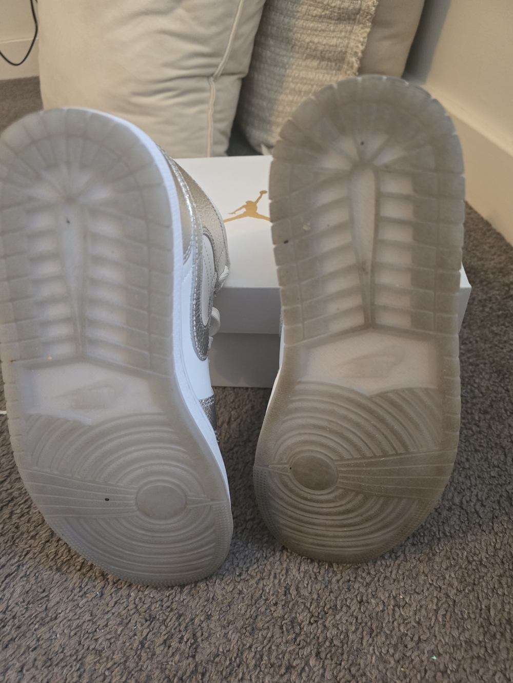 Nike Air Jordan 1 Mid White/Silver Womens Sneakers - Picture 4 of 6
